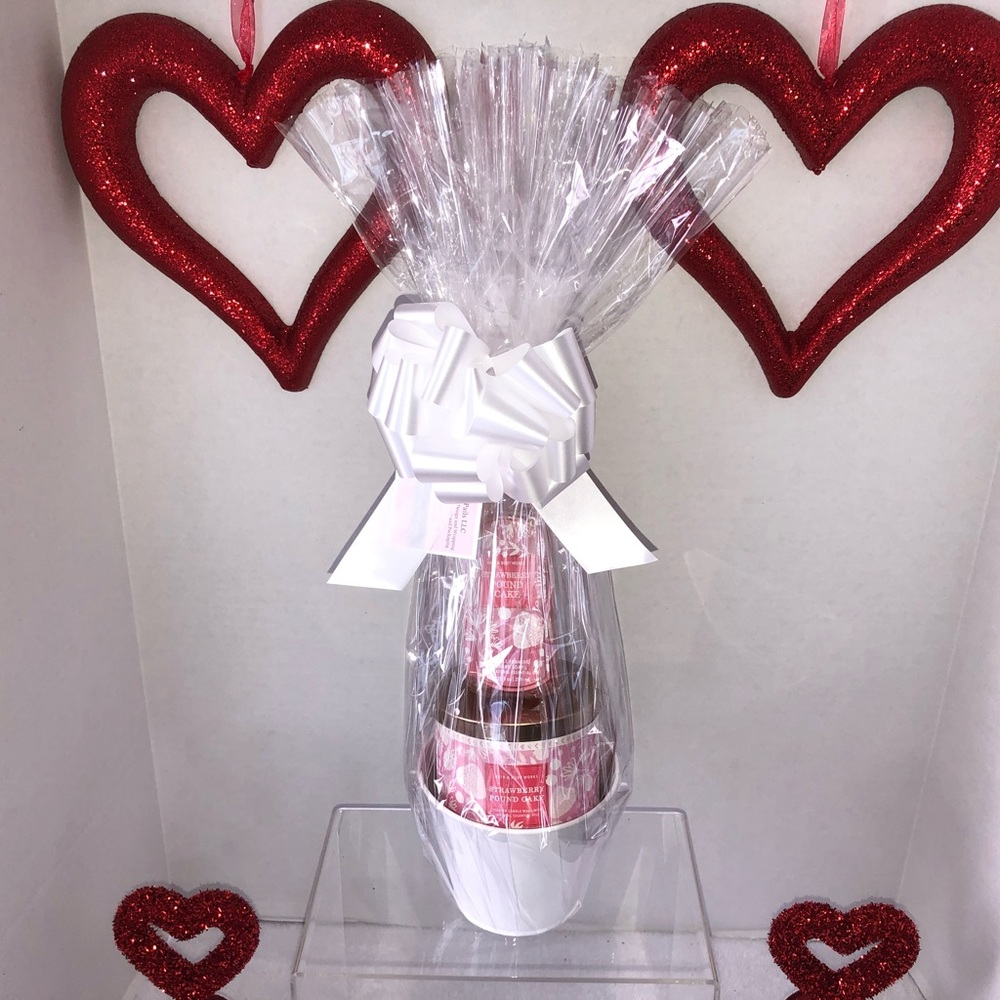 Bath and Body Works Pound Cake Pail